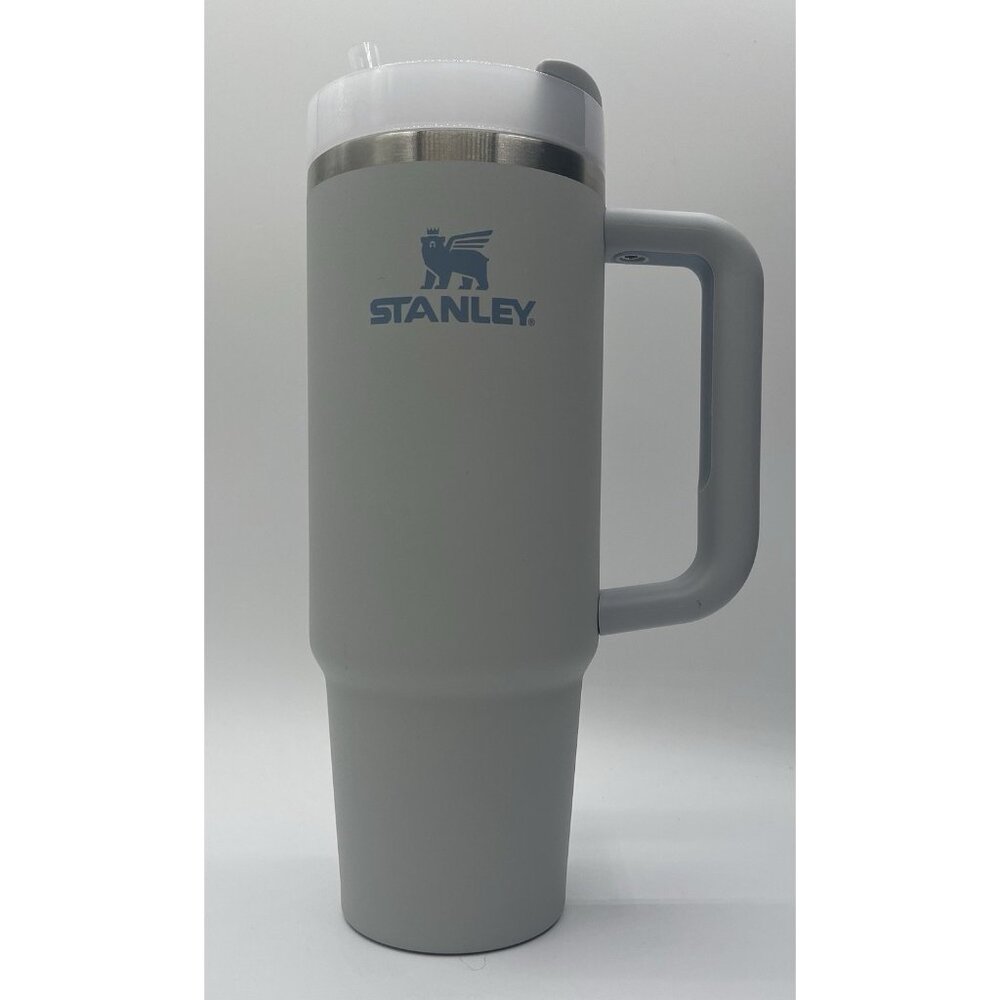 Stanley Light Blue H2.0 Quencher Flowstate 30 Oz Tumbler
